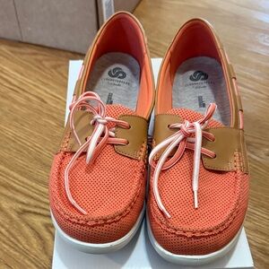 Cloudsteppers by Clarks Coral and Tan Flats